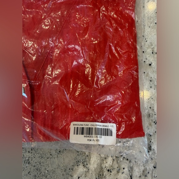 Monday Swimwear BARCELONA TUNIC - CHILI PEPPER CRINKLE LINEN Size P/S - Picture 4 of 5